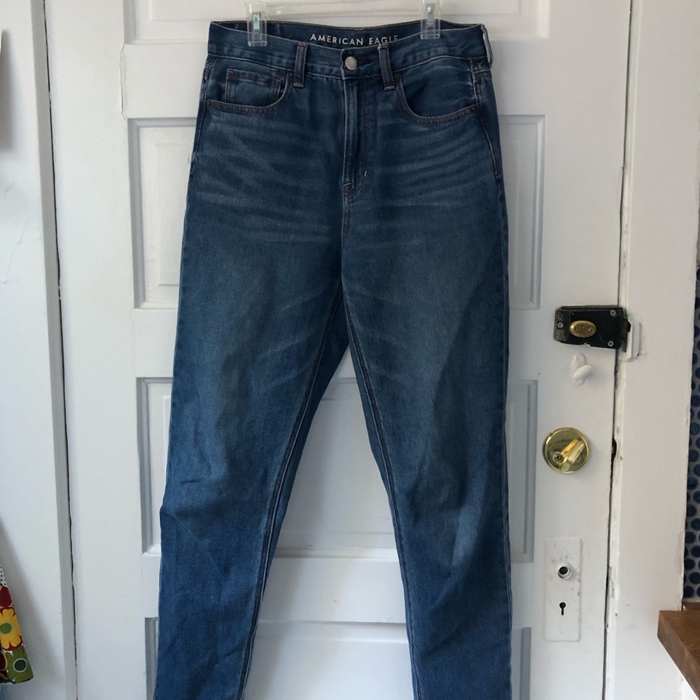 American Eagle Mom Jeans • size 4